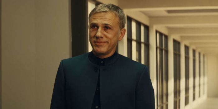 gallery-1446753009-esq-waltz-nehru